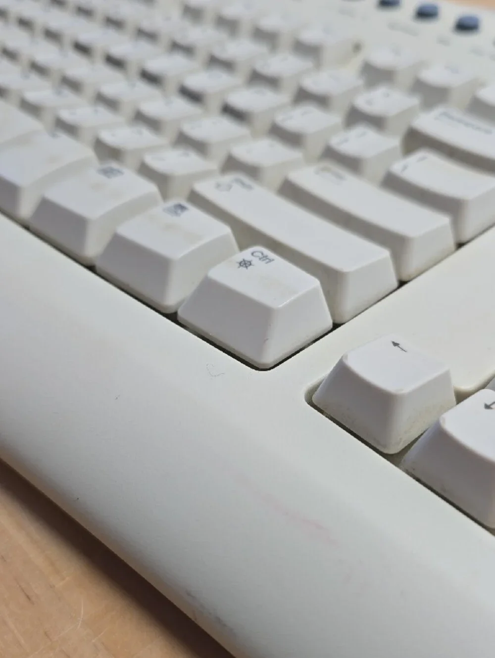 Vintage 90s Y2K Microsoft Internet Keyboard Pro PS2 Model RT9441 V:5FTW